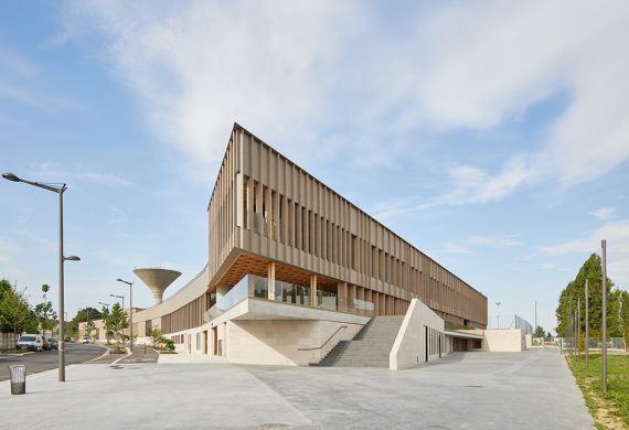 Pôle Léo Lagrange aux Mureaux