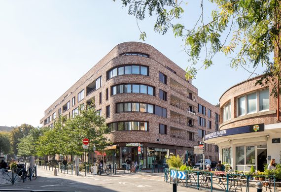 Logements sociaux et commerces à Pantin